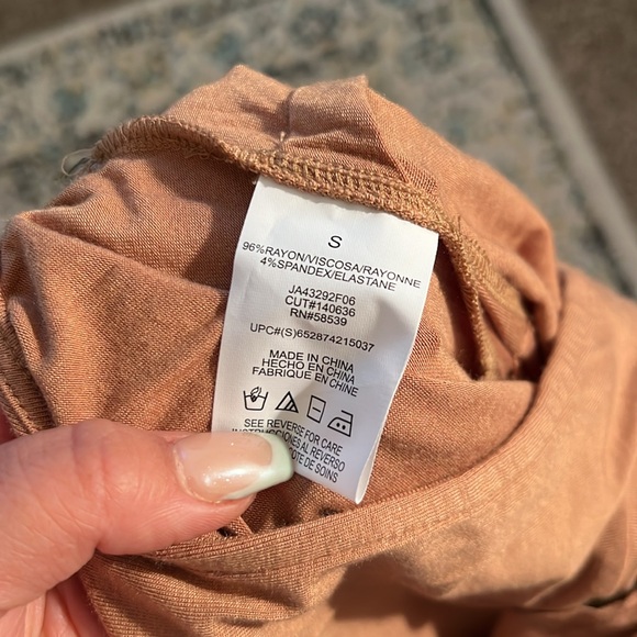 DRESS👗 - Picture 4 of 4